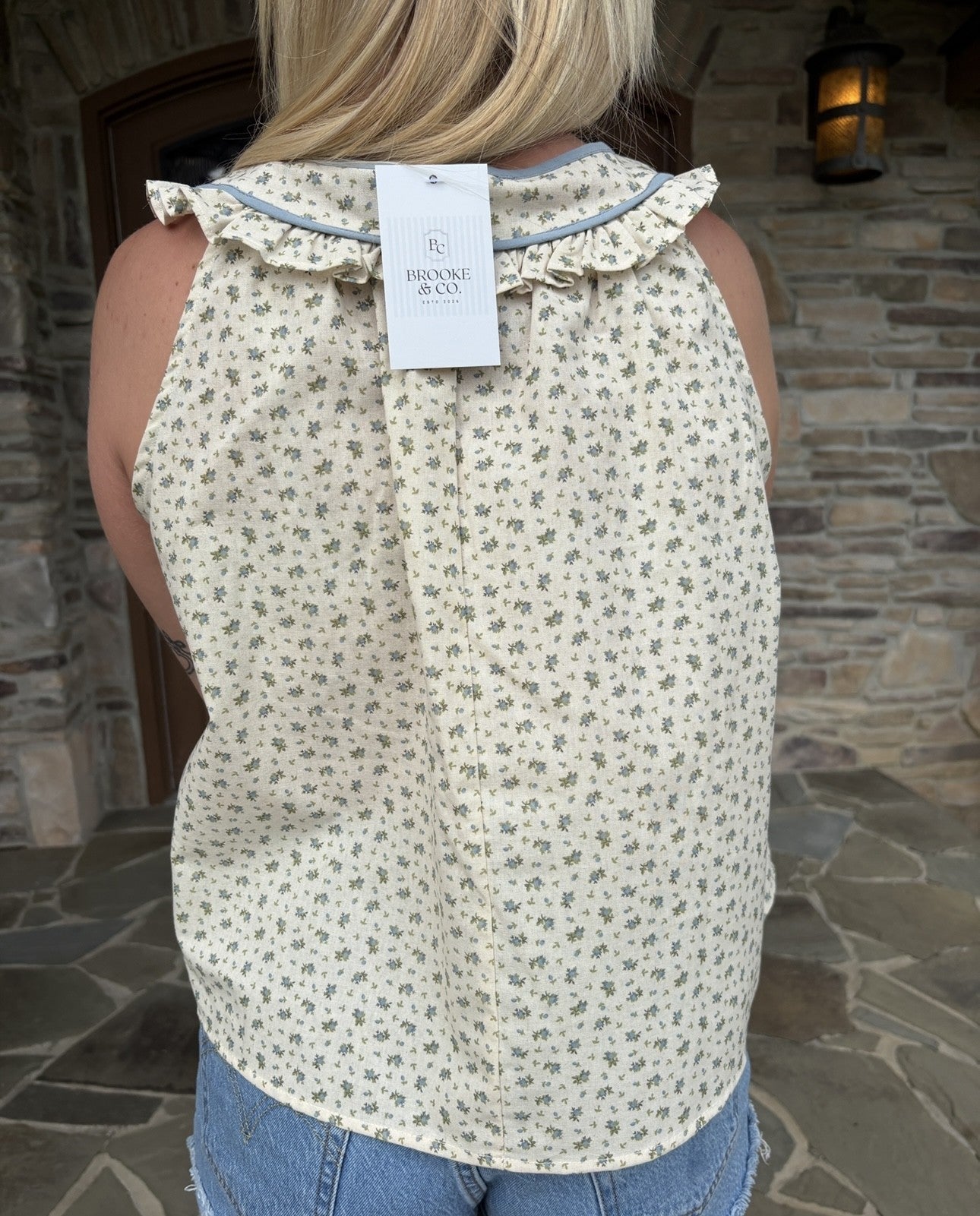 brooke & co vintage bloom top floral patterned sleeveless top with tie front, flowy fit, back view